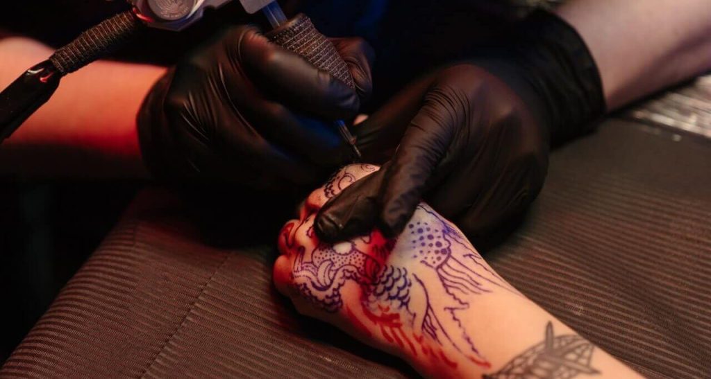 ¿Cuánto cuesta un tatuaje?